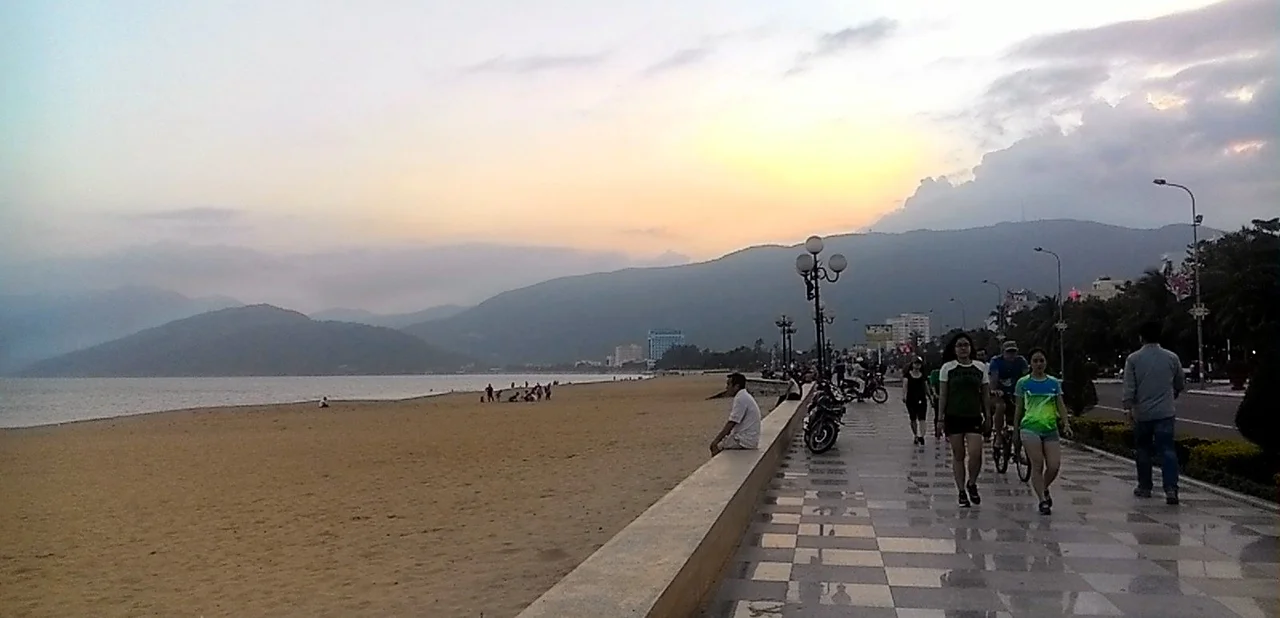 Quy Nhon Beach Promenade