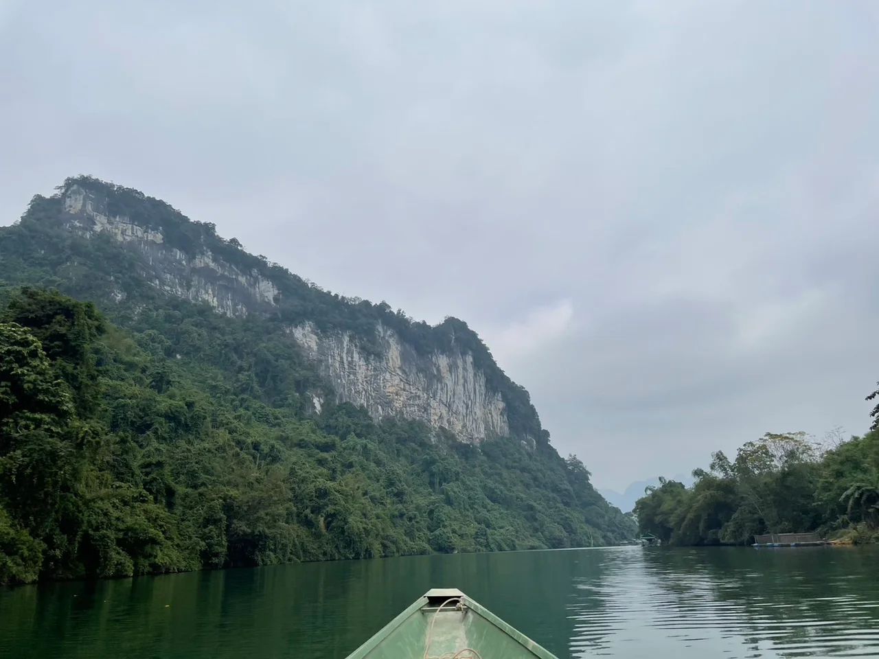 Giang river: Con Cuong, Nghe An