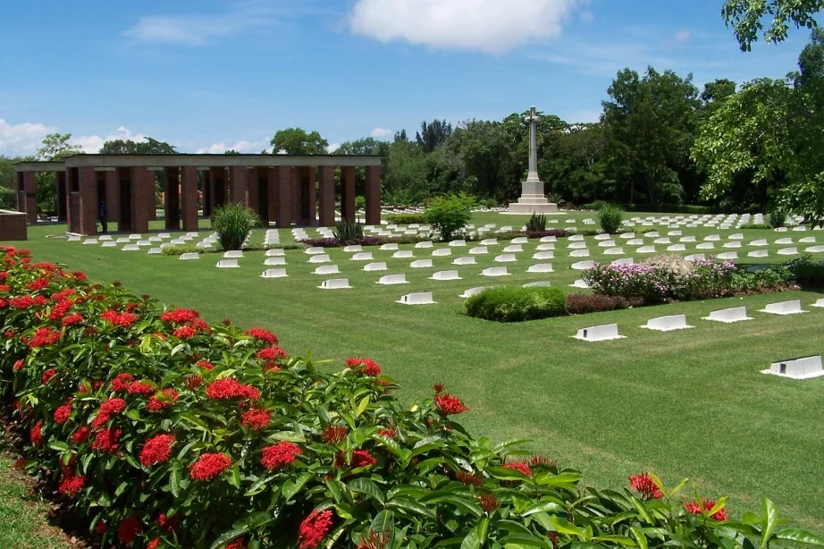 Labuan-war-cemetery.jpg