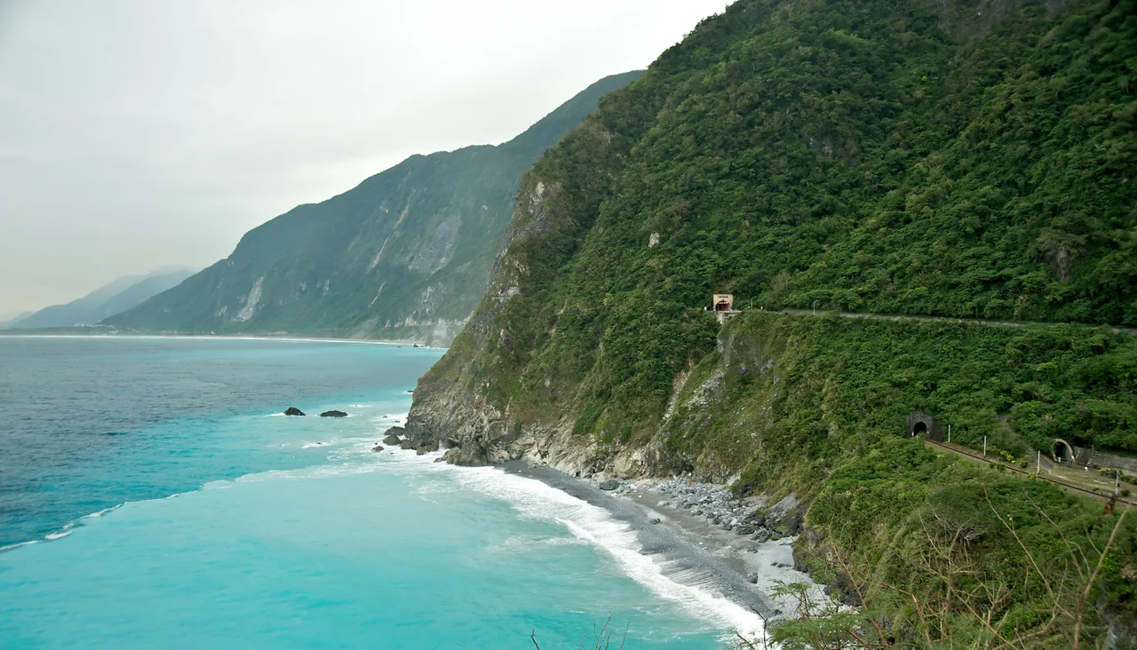 CingShui Cliffs on SuHua Highway in Hualien County, a scenic drive on the east coast of Taiwan.