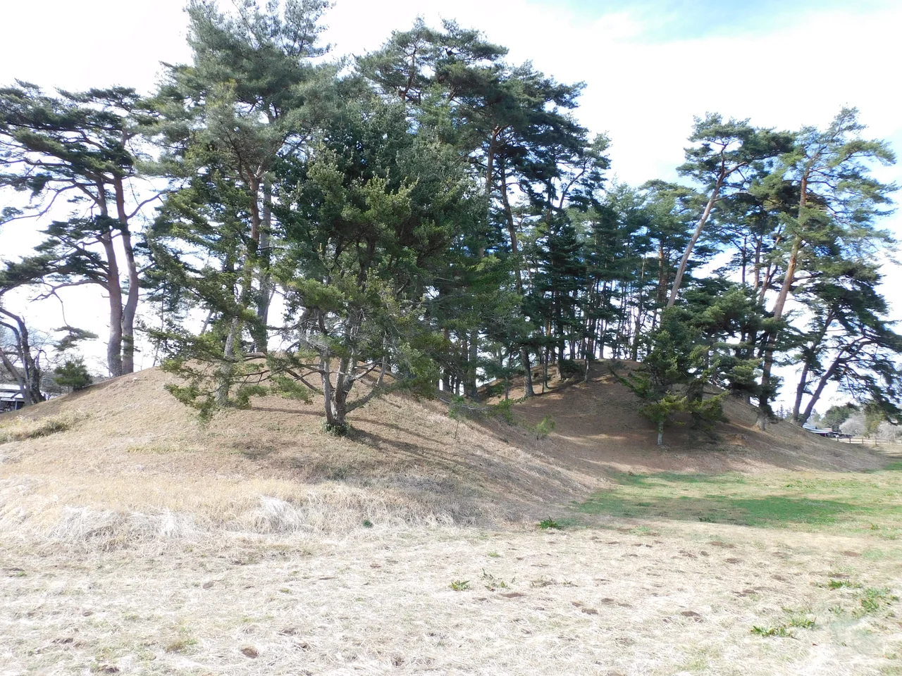 This is Shimosamuraizuka Kofun in Otawara, Tochigi, Japan.